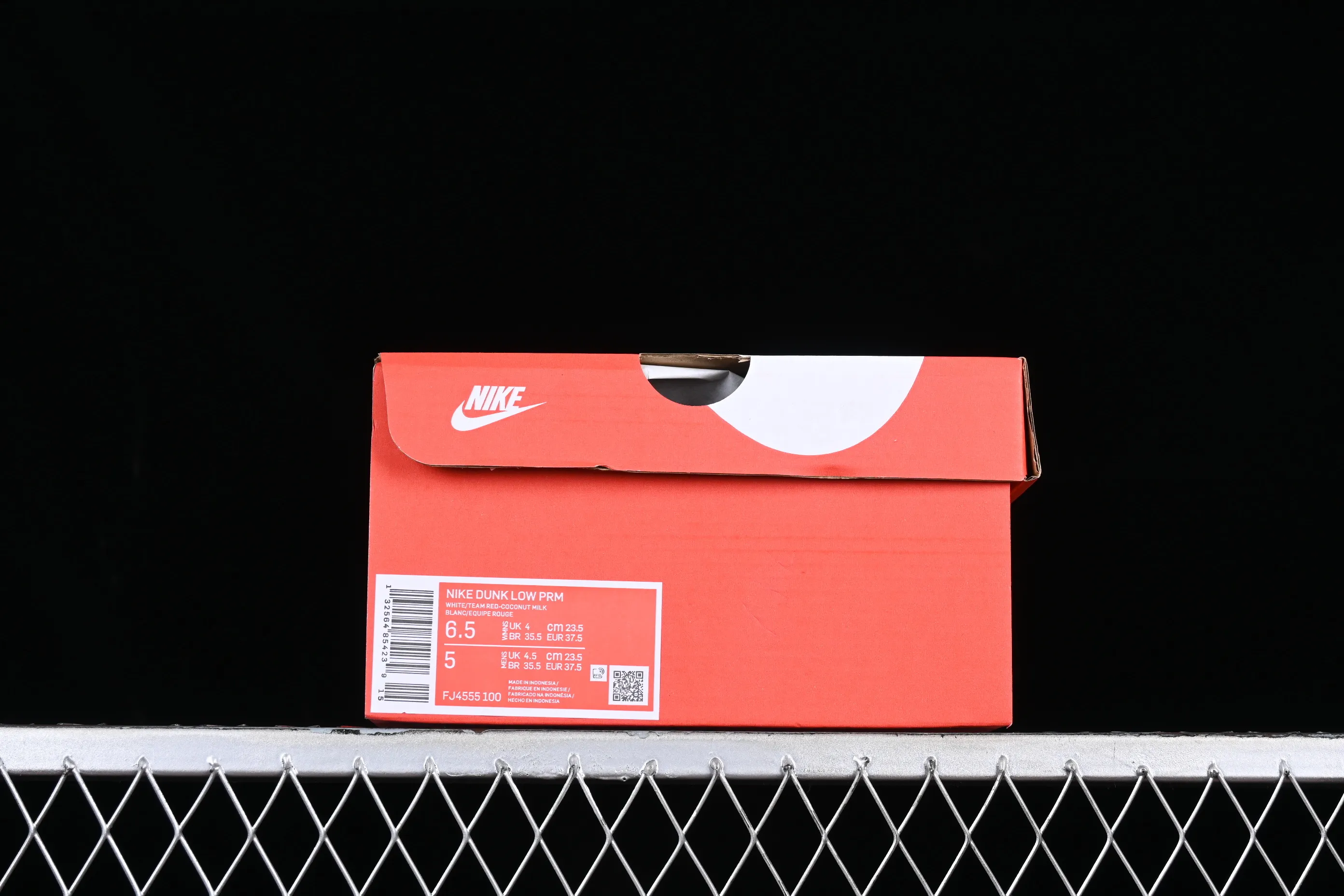 All Categories Nk SB Dunk Series Nk SB Dunk Low Low-top sneakers Cost-effective version Nk Dunk Low Prm "Team Red" Retro white and red SB low-top sports and leisure sneakers FJ4555-100